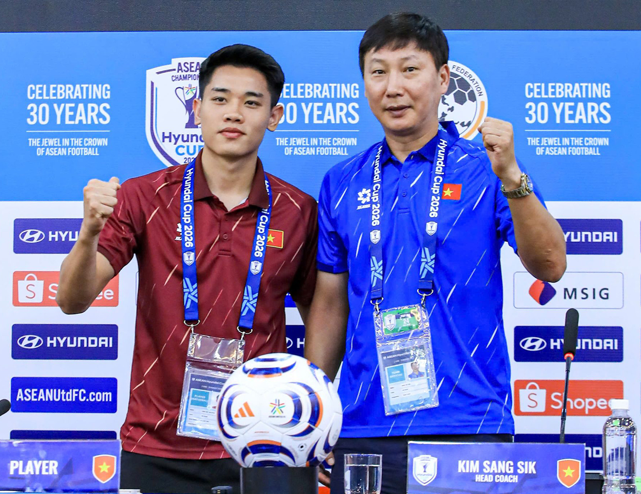 HLV Kim Sang-sik: “Đội tuyển Việt Nam hướng tới chiến thắng trước Singapore”

